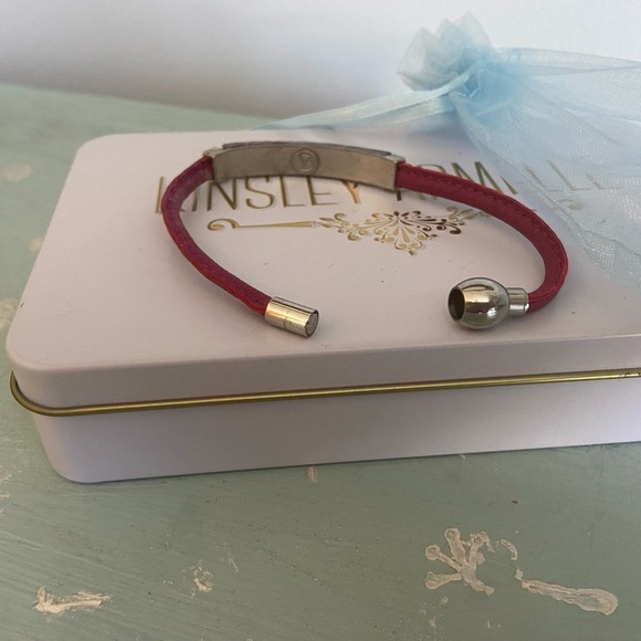 Pink leather with stone bracelet - Picture 3 of 3